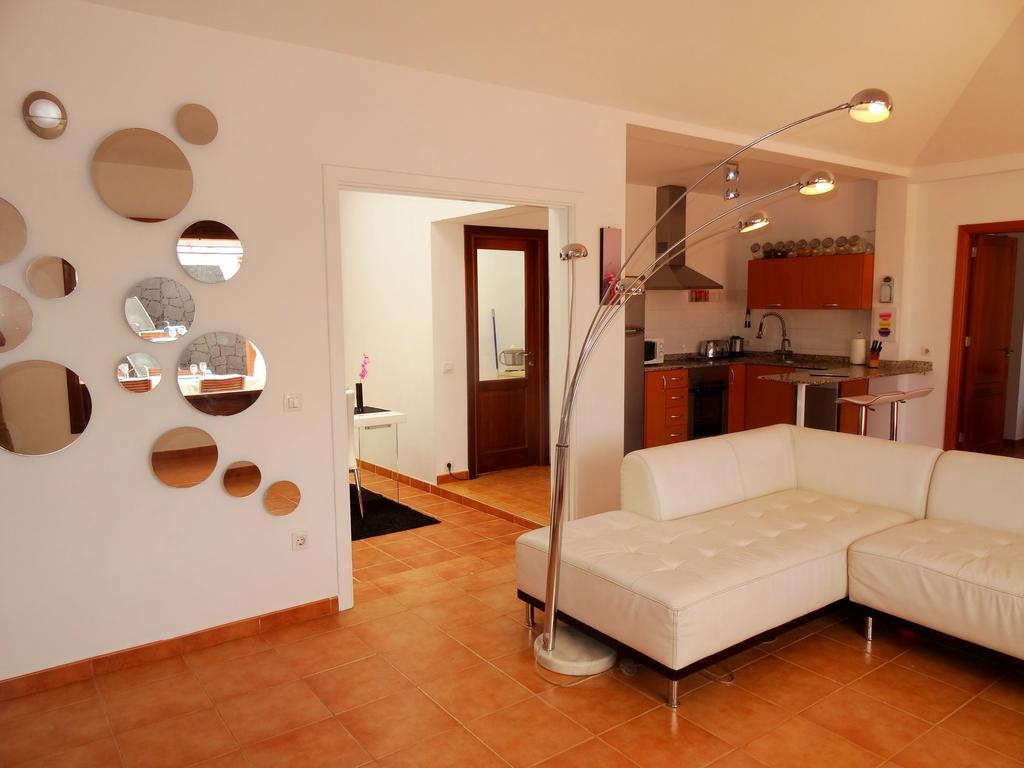 Happy Villa Con Piscina Privada Playa Blanca  Exterior photo
