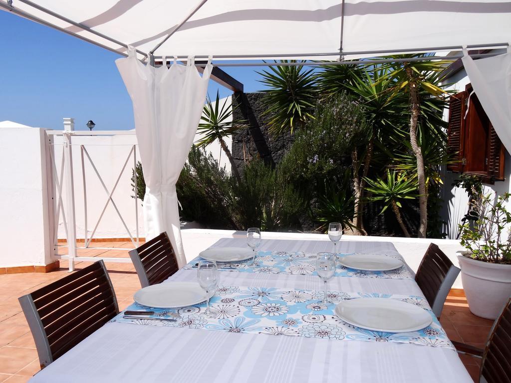 Happy Villa Con Piscina Privada Playa Blanca  Exterior photo